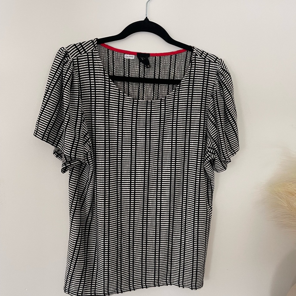 W5 Black and White Patterned Blouse